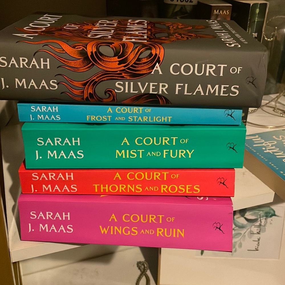 A Court of Thorns and Roses - Full set